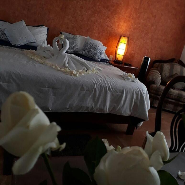 Hotel Quinta Real Las Palmas Malinalco Buitenkant foto
